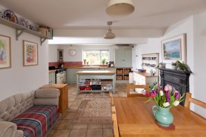 Kitchen Breakfast Room- click for photo gallery
